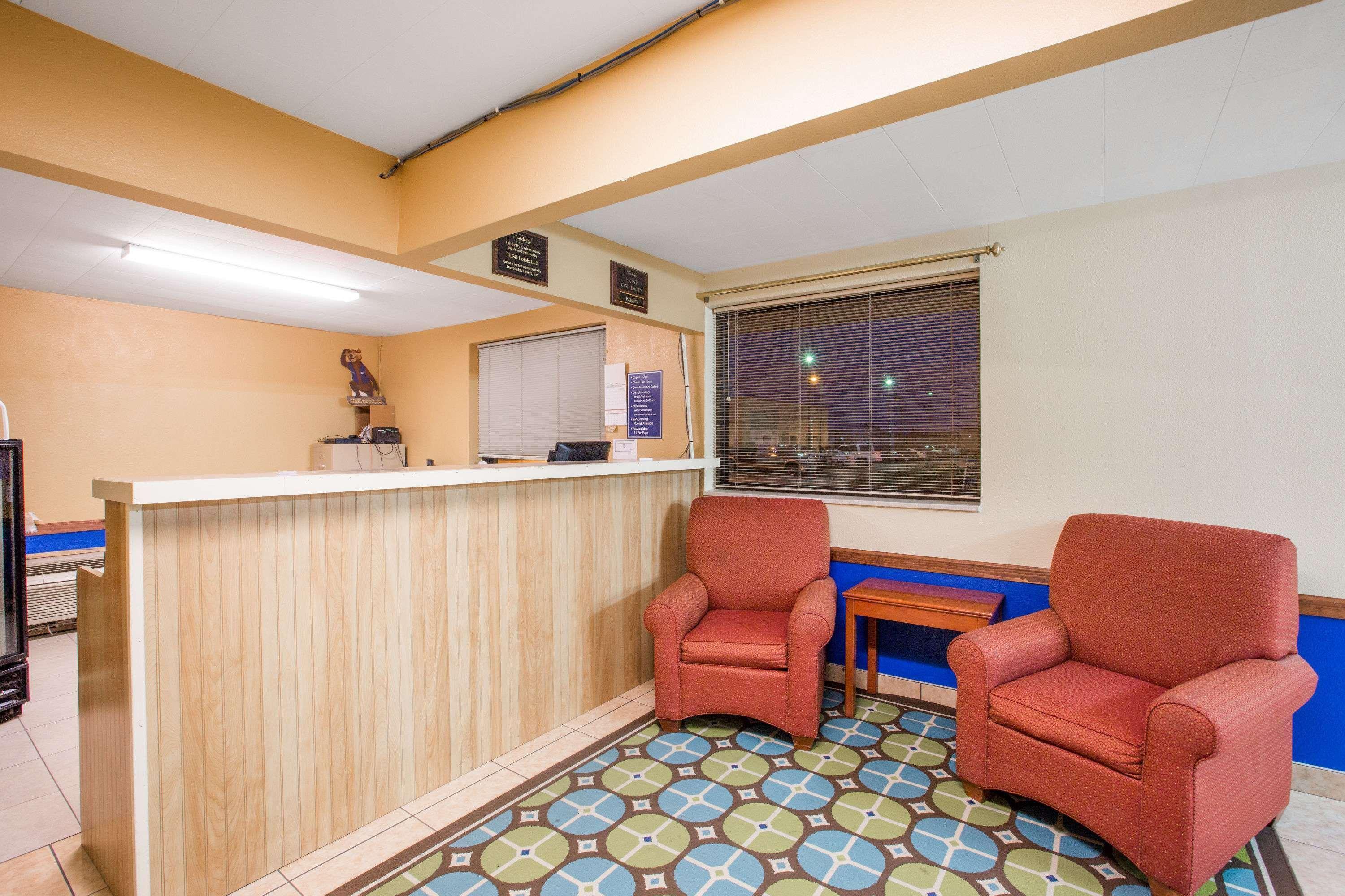Travelodge By Wyndham Great Bend Luaran gambar
